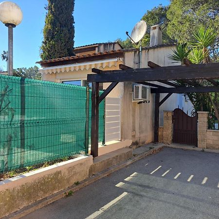 Maisonnette Au Milieu Des Pins Mougins Esterno foto