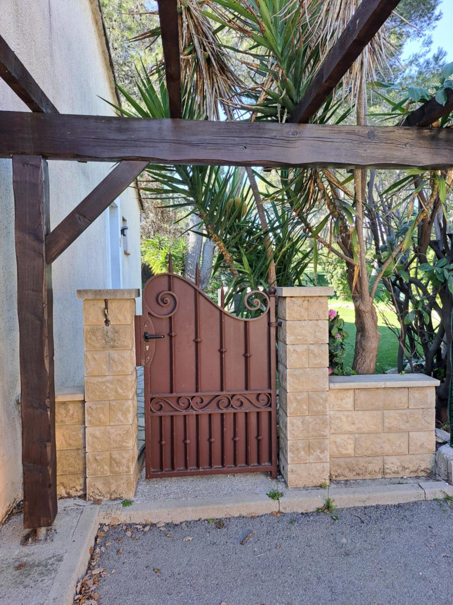 Maisonnette Au Milieu Des Pins Mougins Esterno foto